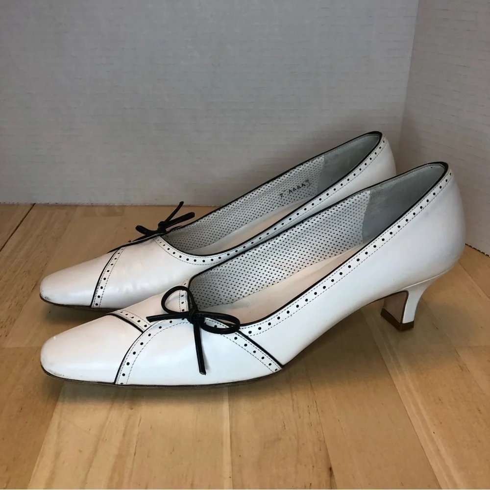 Amalfi by Rangoni Leather Pumps Made in Italy/Size 7AAAA - Picture 4 of 15